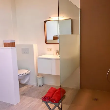 Waterside فندق مبيت وإفطار *